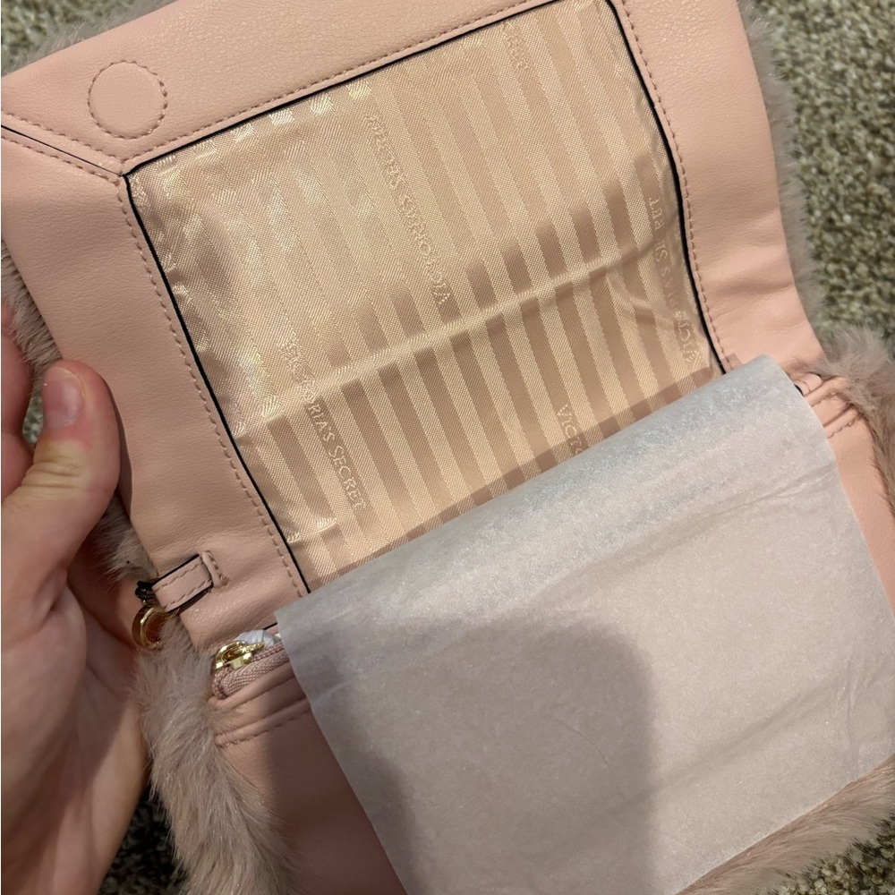 Victoria Secret Wristlet Wallet - Picture 4 of 4
